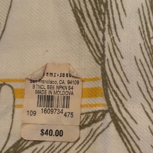 Williams Sonoma Table Napkins (6 included) - Picture 3 of 8